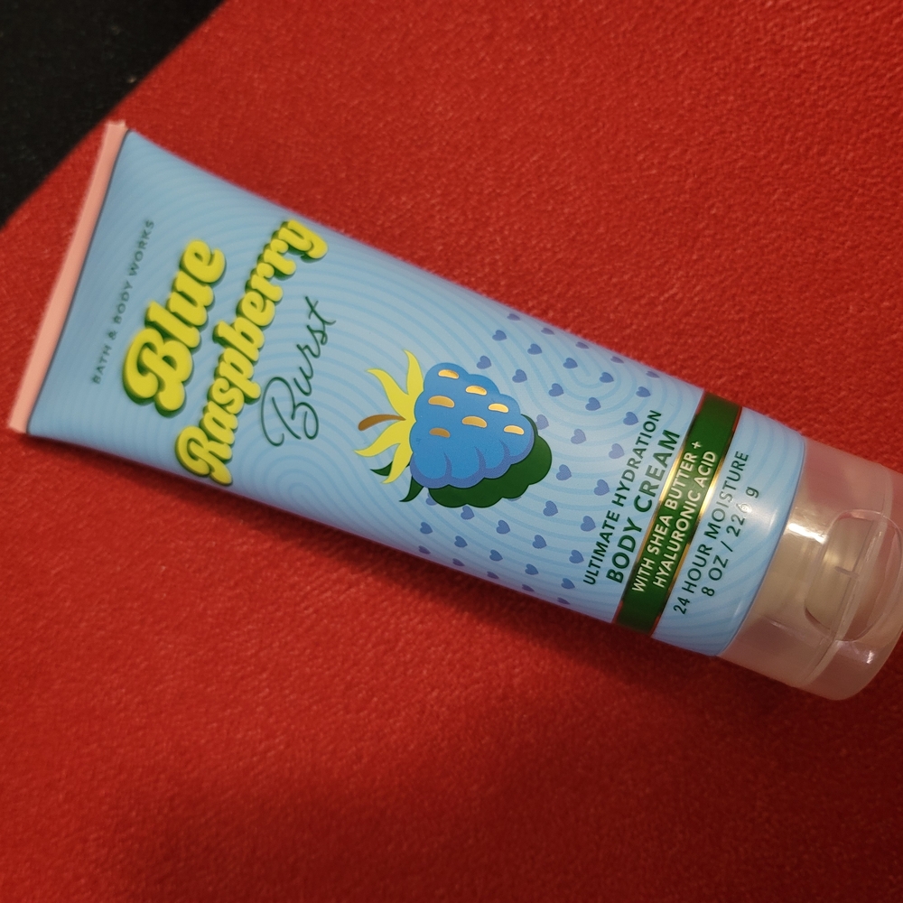 Bath & Body Works Blue Moisturizing Skincare Cream